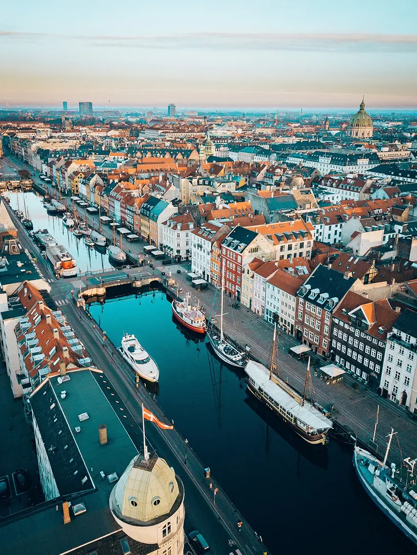 Et billede af Nyhavn centralt i København